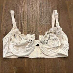 Victoria's Secret Cream Lace Bra